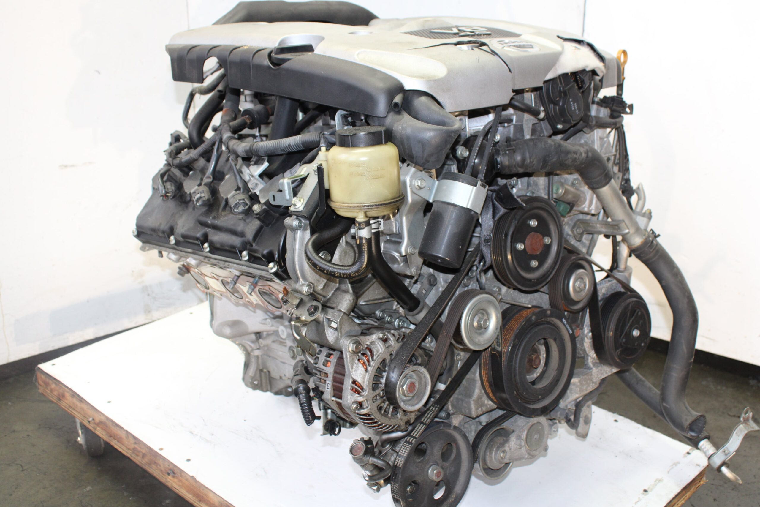 IMG_0090_d90e535b-67a7-48a9-acd3-c0e180336b38.jpg JDM 2006-2010 Infiniti M45 Motor (4.5L, VIN B, 4th digit), RWD (M45) Engine