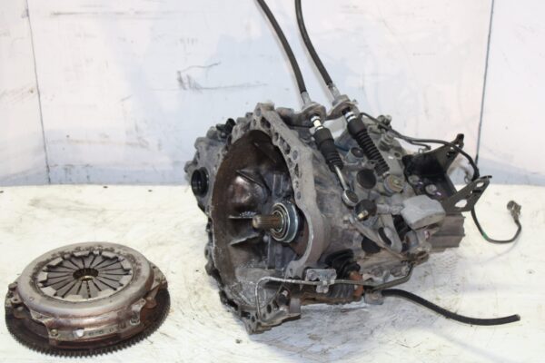 IMG_0761_58208732-b1a2-4b1d-8c90-d1ee1e93a190.jpg JDM 2000-2005 Toyota Celica GTS 6 Speed Manual 2ZZGE 1.8L 4 Cyl Transmission