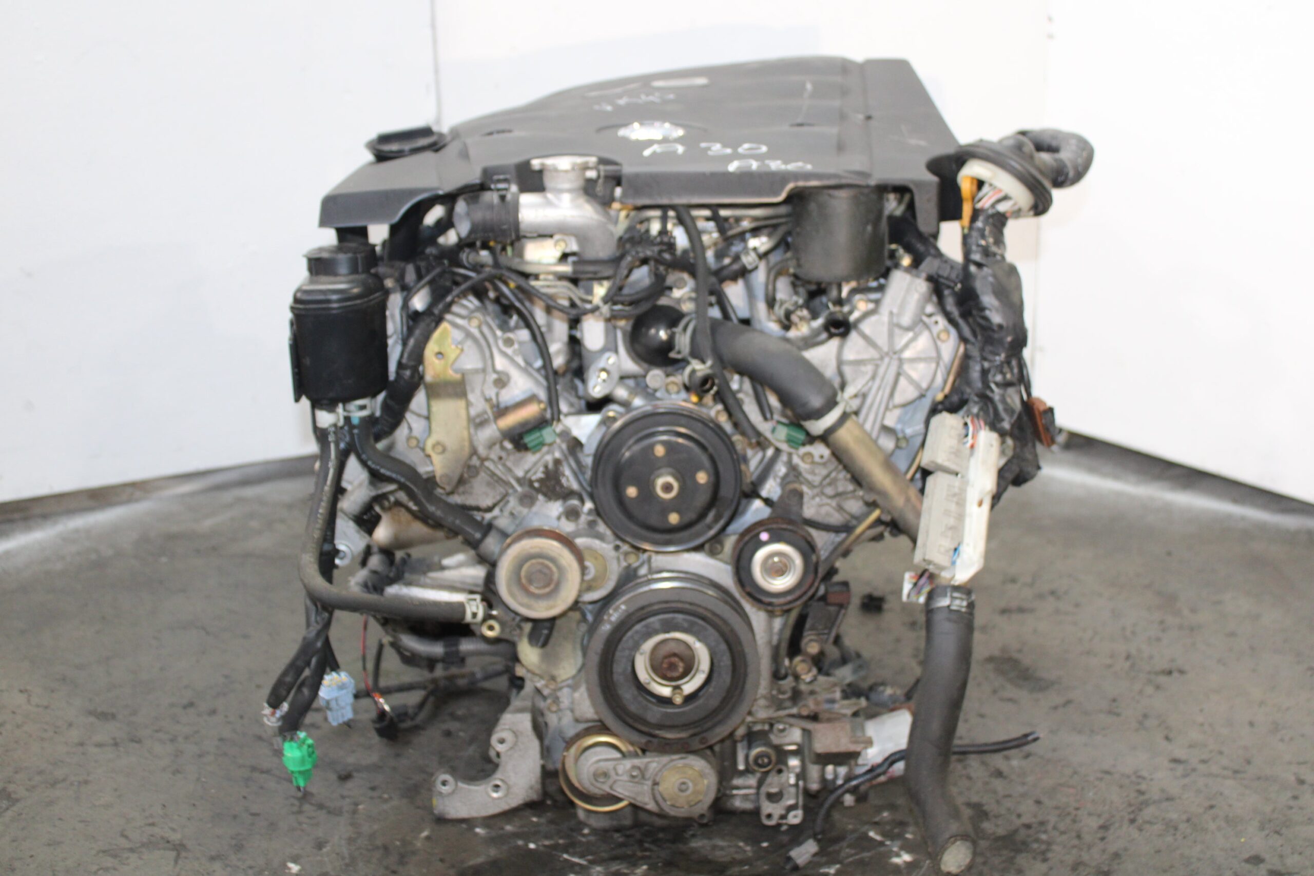 JDM 2003-2005 Infiniti M45 Motor VK45DE-1GEN 4.5L 8 Cyl Engine